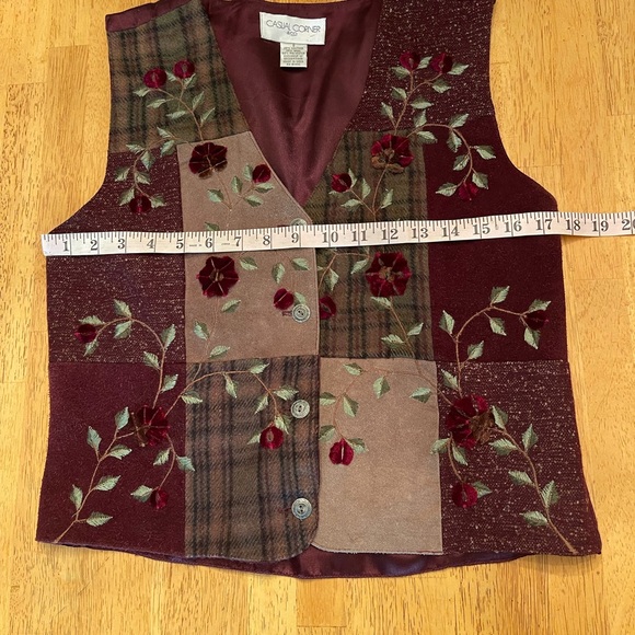 Retro 80’s does 1930’s Vest 🤍 - Picture 10 of 12